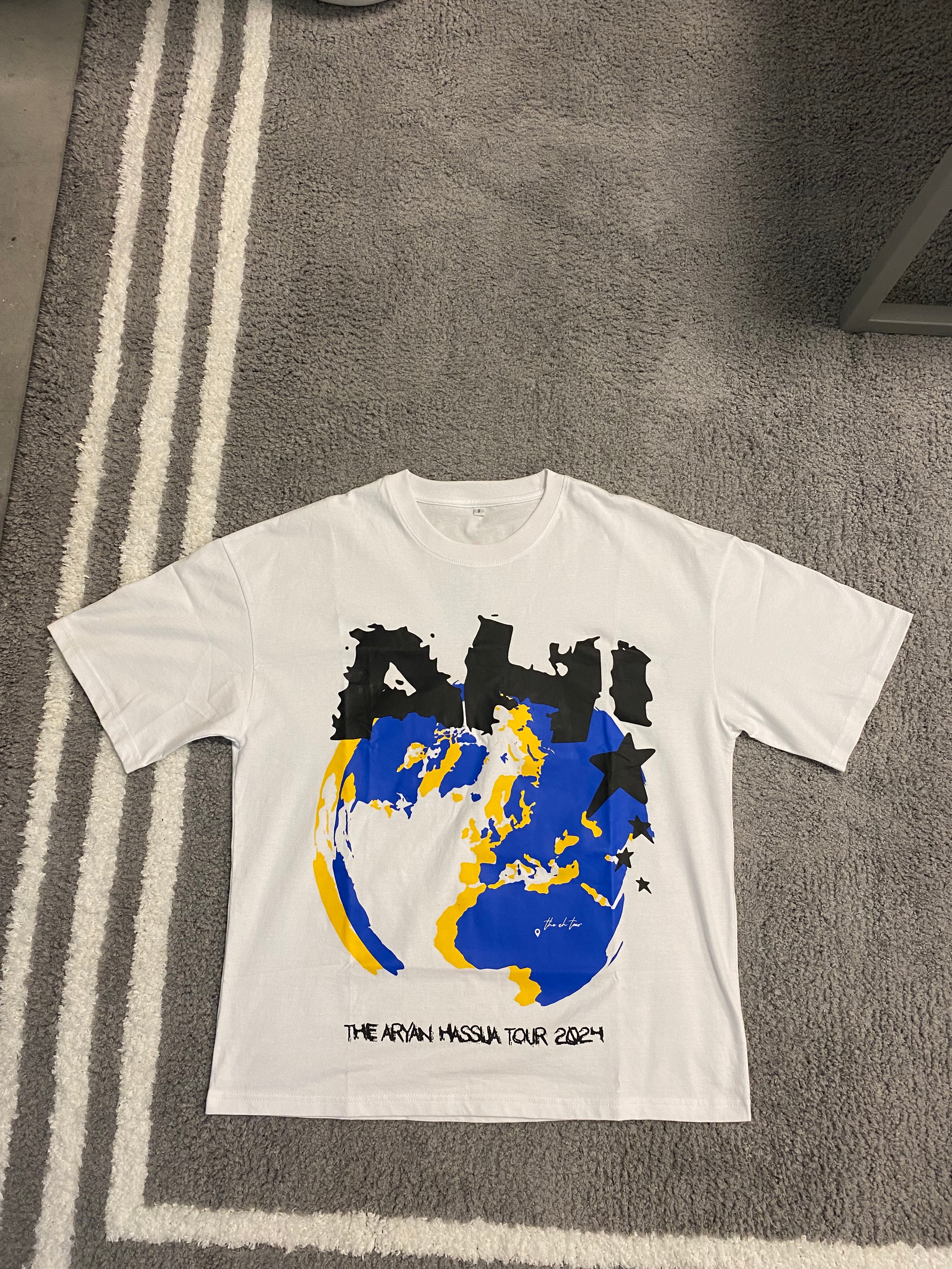 WORLD TOUR TEE